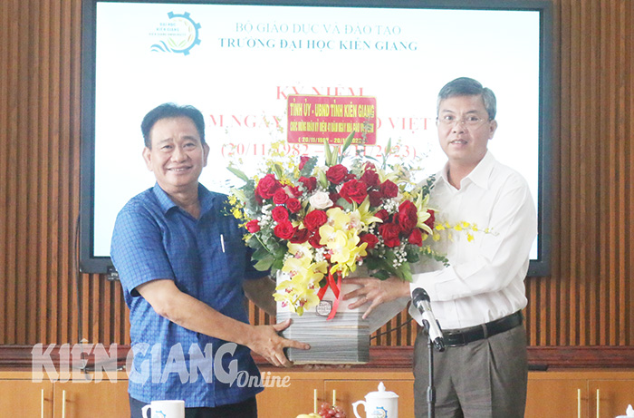 >Phó Chủ tịch UBND tỉnh Kiên Giang Nguyễn Lưu Trung thăm các cơ sở đào tạo nhân ngày Nhà giáo Việt Nam